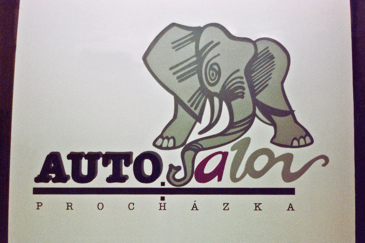 Autosalon Procházka, grafika na desce Perspex opál, řezaná reklama.